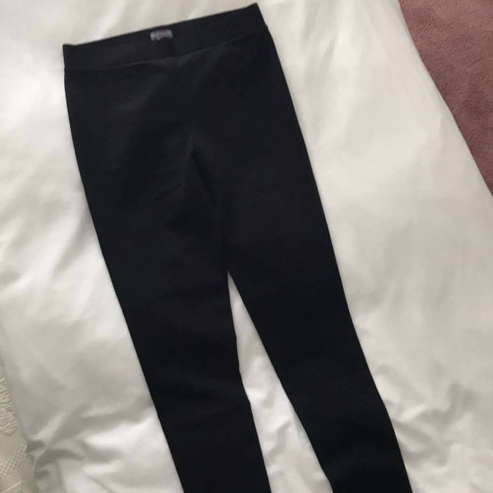 Vince Camuto black leggings